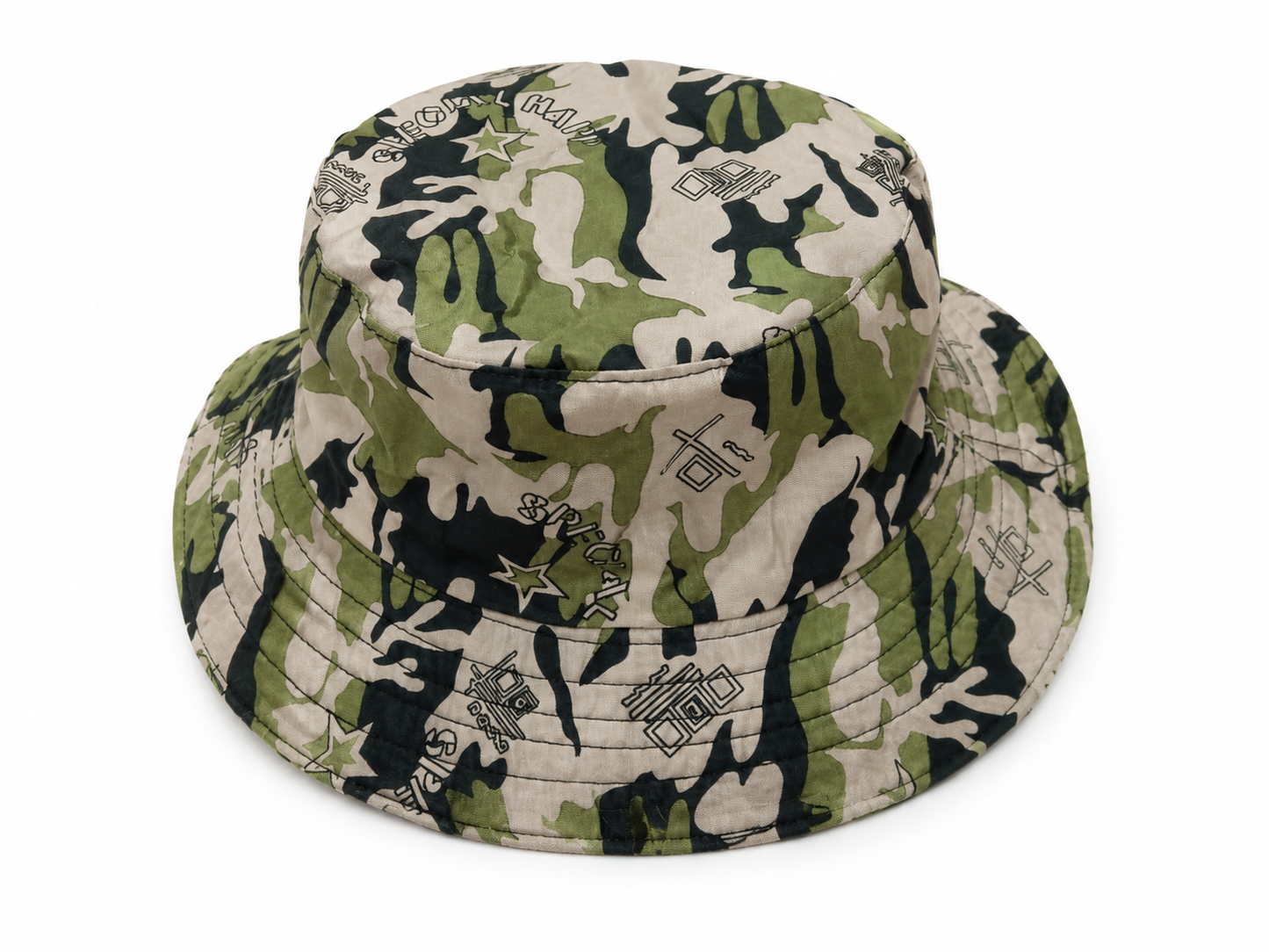 🪖 Camouflage Bucket Hat