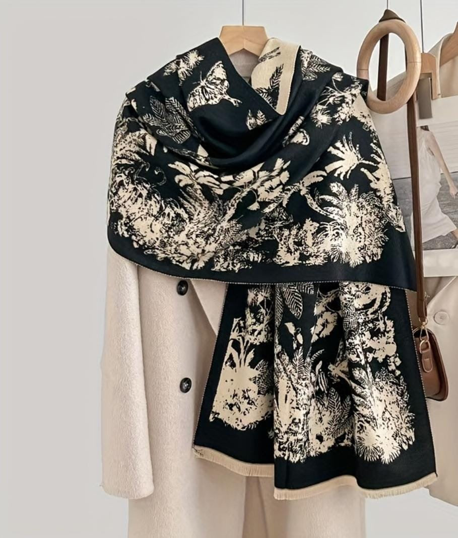 A large reversible-style women’s shawl/scarf