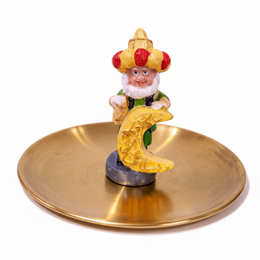 Ramadan Kareem Brass Serving Tray with Traditional Character