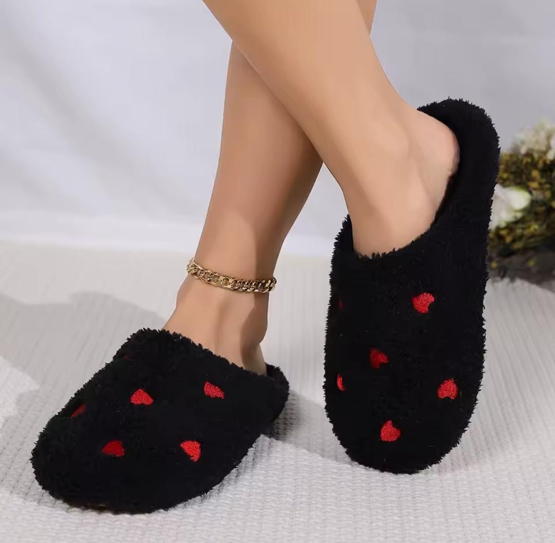 Women's Plush Heart Print House Slippers