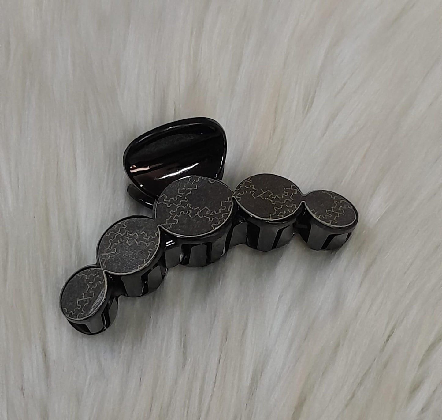 Geometric Pattern Circular Claw Clip